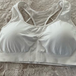 White sport bra XXL